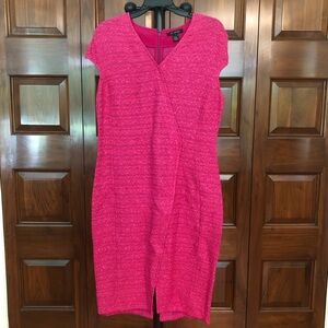 St. John Pink Sheath V-neck cap Sleeve unlined Dress